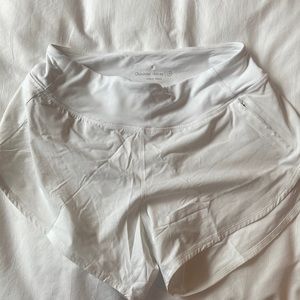 Outdoor Voices The Exercise short 2.5" white size medium